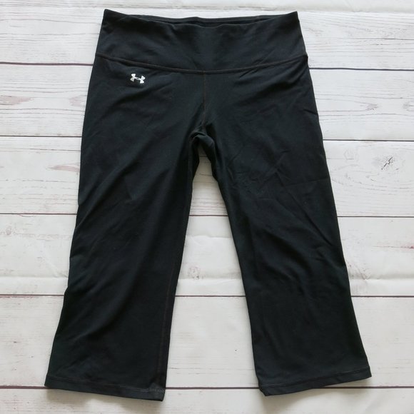 Under Armour All Season Gear Fitted Athletic Black Cropped Pants - Size Small - Picture 1 of 5